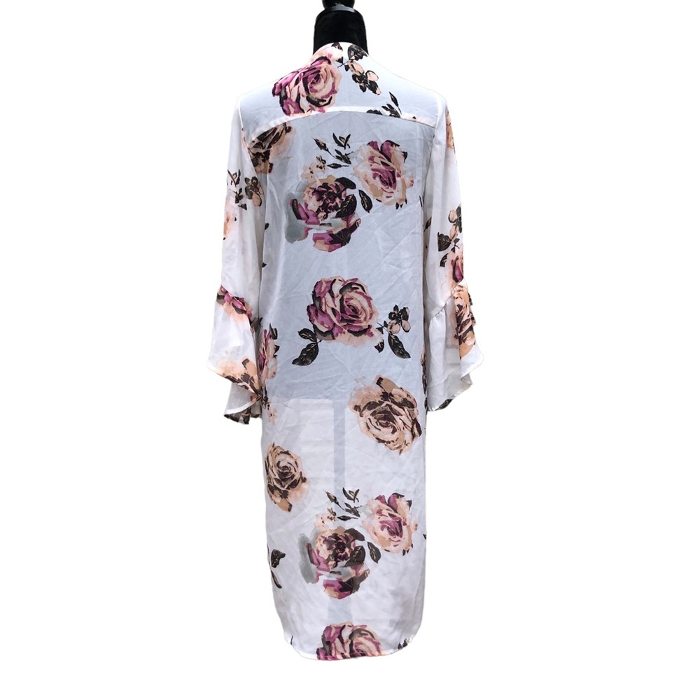 Ivy & Main Large Rose Sheer Kimono size S/M - Picture 10 of 12